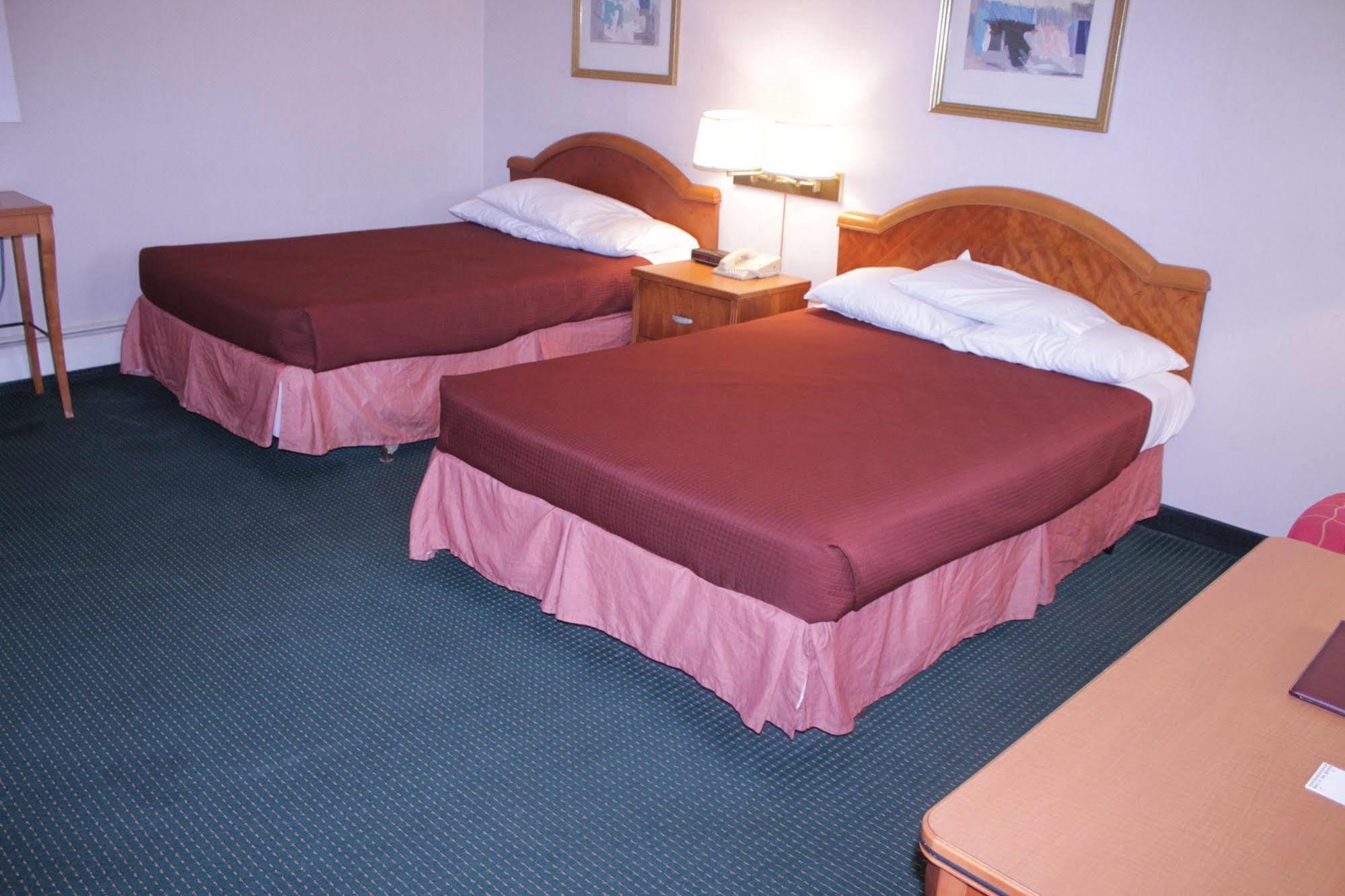 Howard Johnson By Wyndham וויליאמסטאון מראה חיצוני תמונה